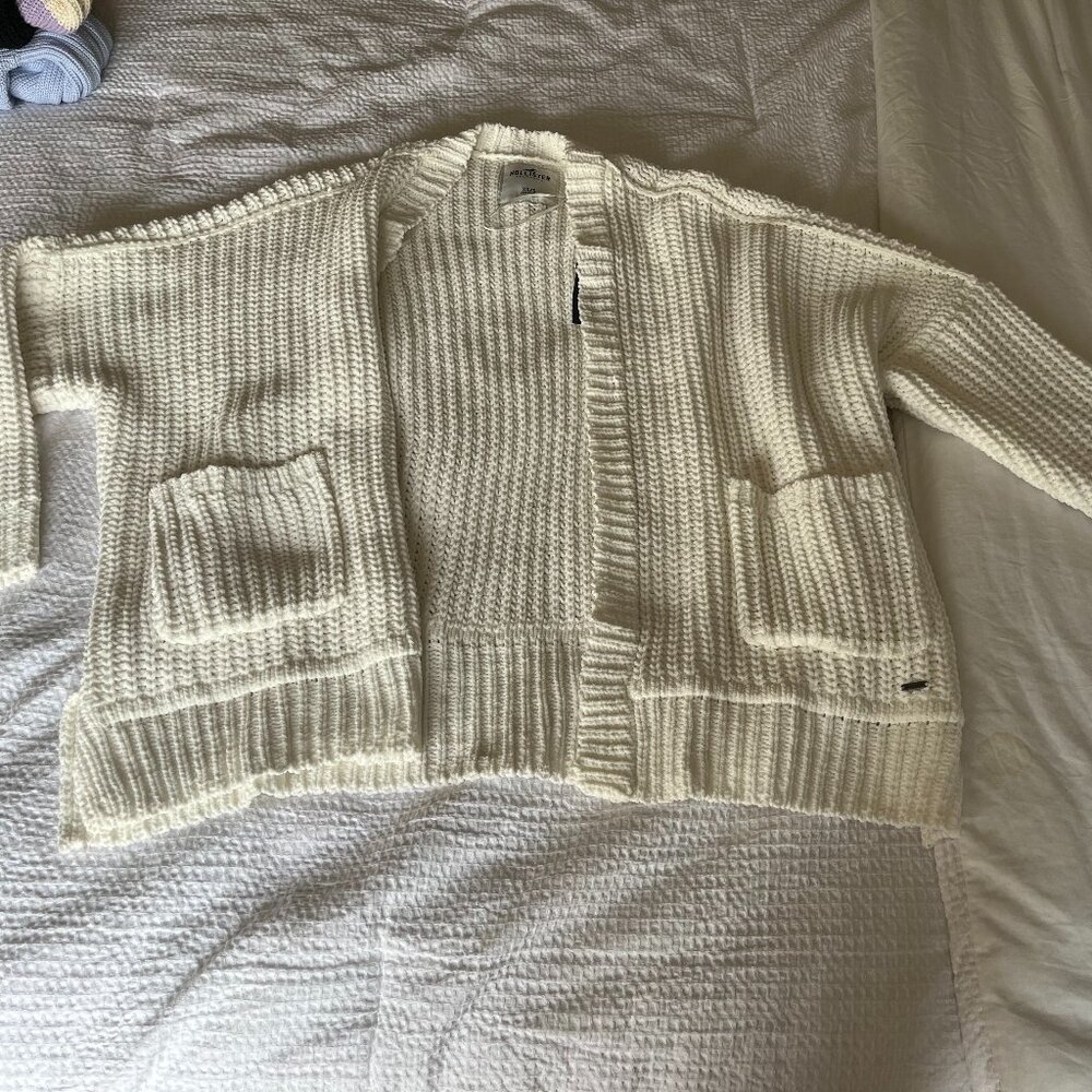 Hollister Cardigan